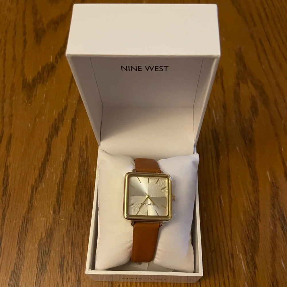 Nine West watch never worn, brand new!